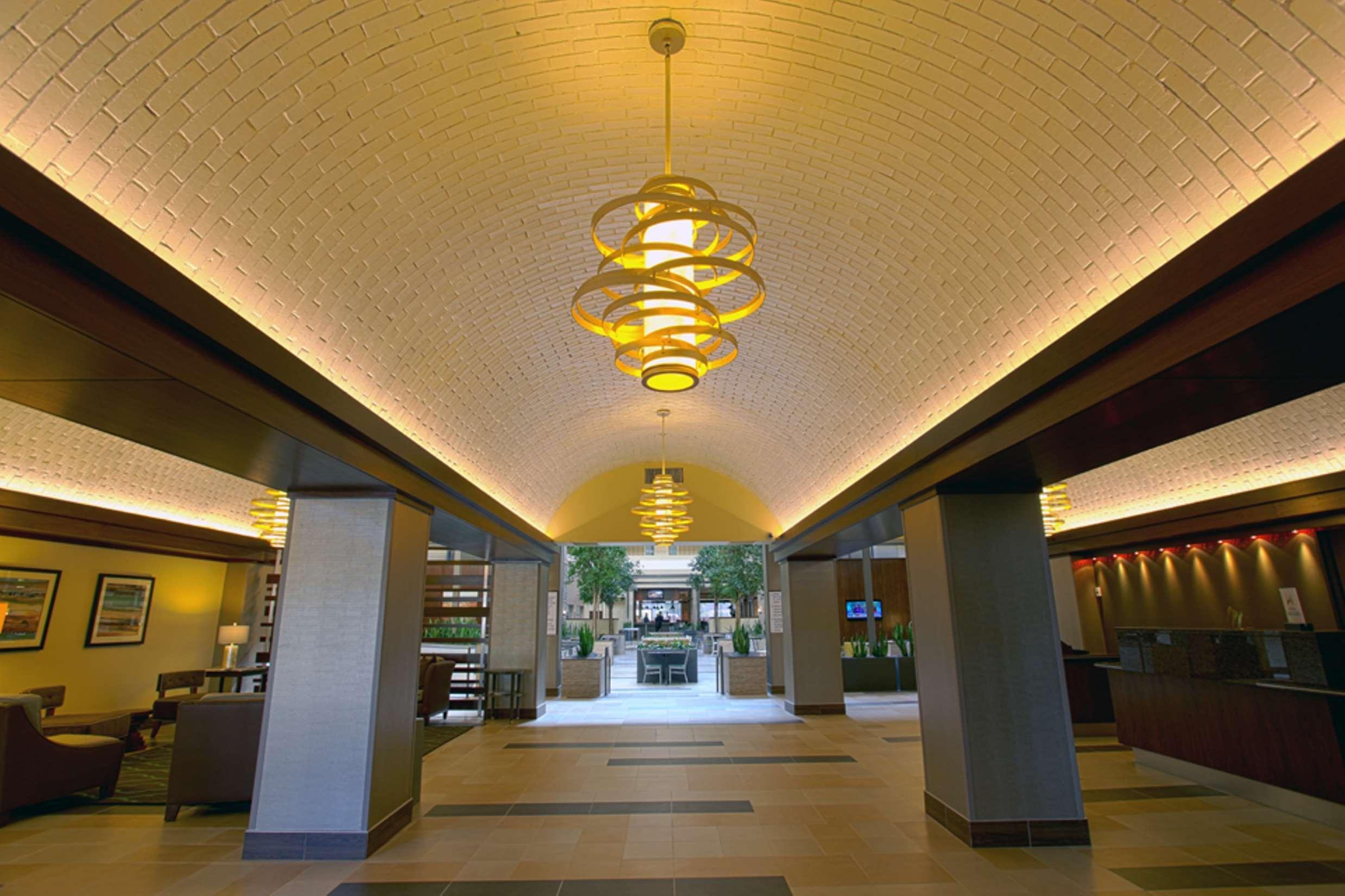 Embassy Suites By Hilton Dallas Market Center Interior photo